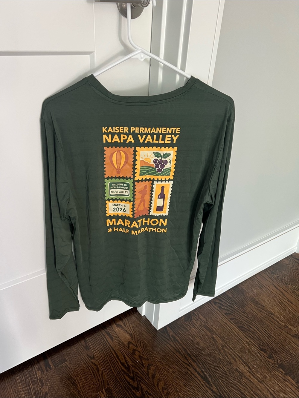NWOT Napa Valley Marathon Long Sleeve Tee - Olive Green Mens small - Picture 4 of 7